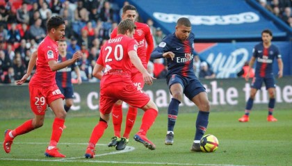  法甲新军崛起，洛里昂主场爆冷取胜  